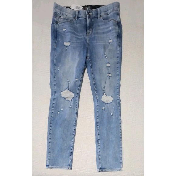Torrid New Bombshell Women's 16R jeans Straight High Rise Medium Wash Distressed - Picture 1 of 6